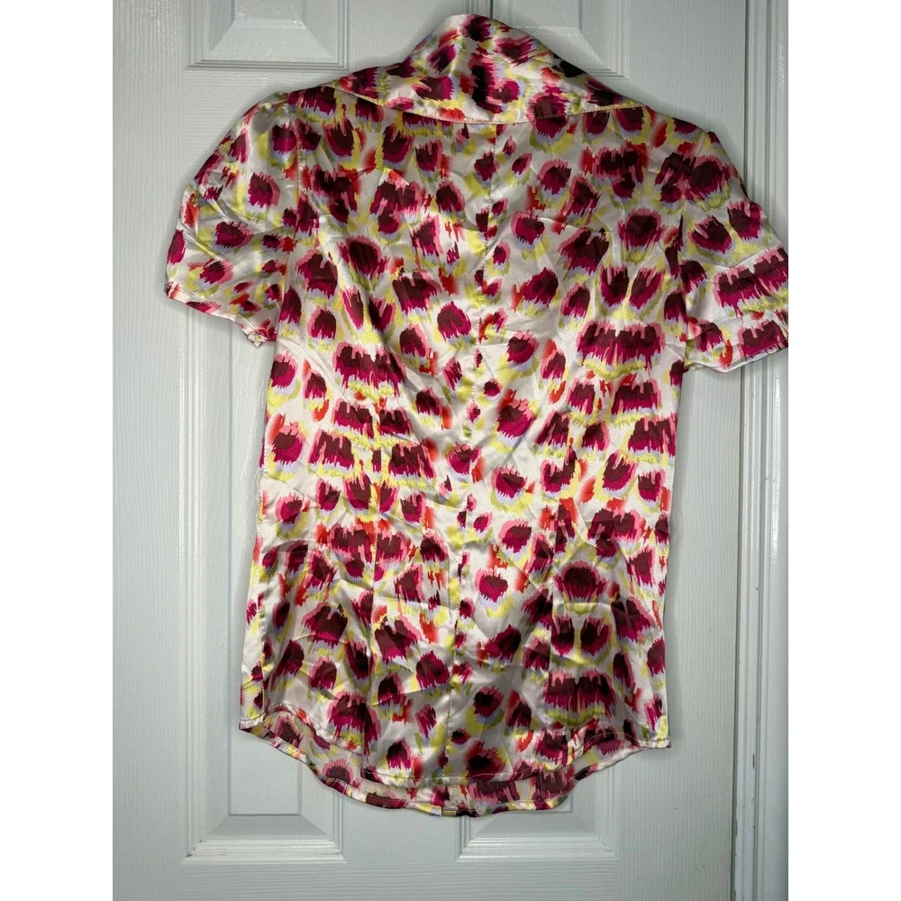 BCBG‎ Max Azria XS Colorful Satin Blouse Y2K Dopamine Dressing Animal Print